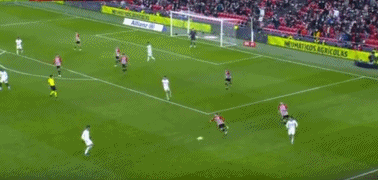 [图]詹姆斯复出砍11+12东契奇37+10 湖人逆转爵士马尔卡宁33+7弗拉格26+10 爵士险胜独行侠