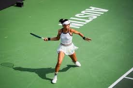 京媒：外援状态爆棚关键时刻却不给上